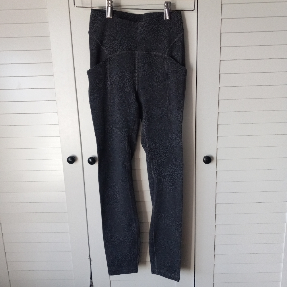 Lululemon Athletica Gray Leggings Woman's Size 2 - Picture 5 of 16